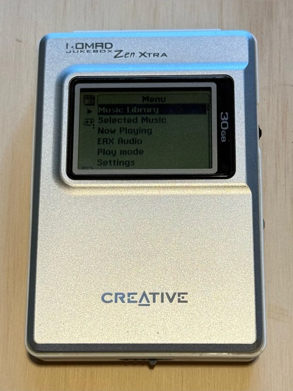Creative Nomad Jukebox Zen MP3 Player Turns On UNTESTED 30GB NoCharger Read Info
